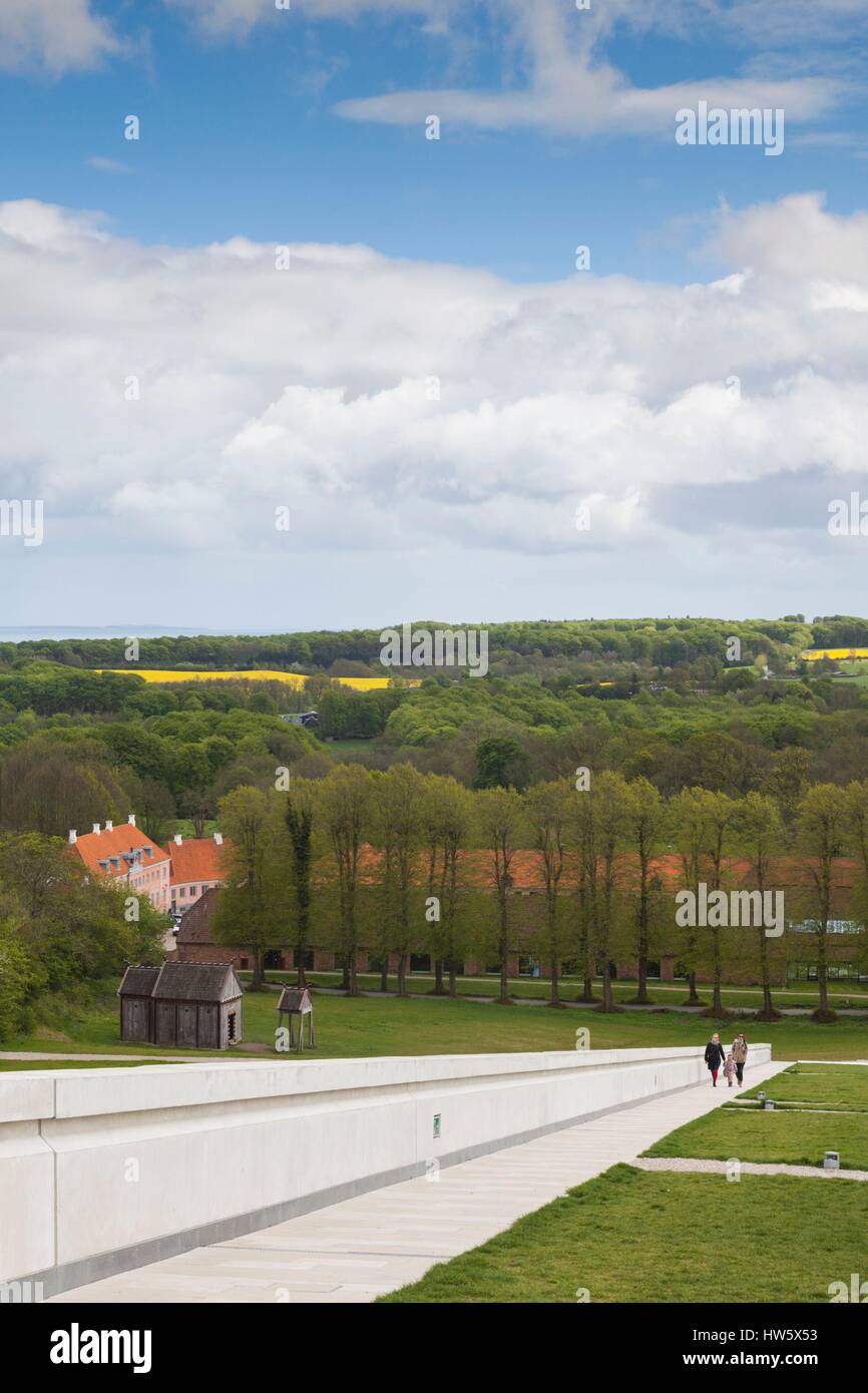 Dänemark, Jütland, Aarhus-Hojbjerg, Moesgard Museum, neue Ausstellung Buildling von Henning Larsen entworfen, Fassade und Dach Stockfoto