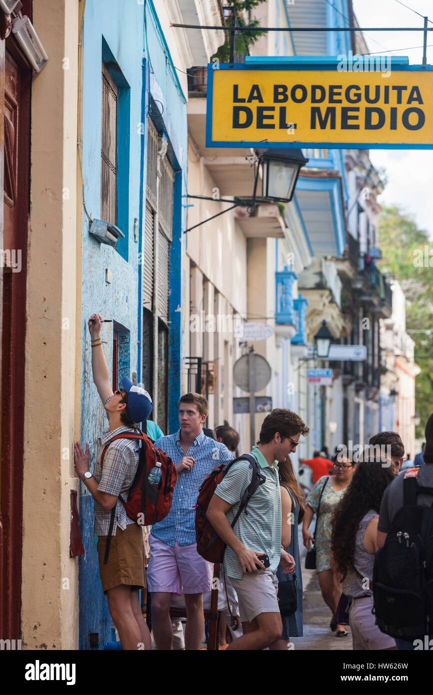 Kuba, Havanna, La Habana Vieja-Bezirk von der UNESCO als Weltkulturerbe gelistet Bodeguita Del Medio Bar Stockfoto