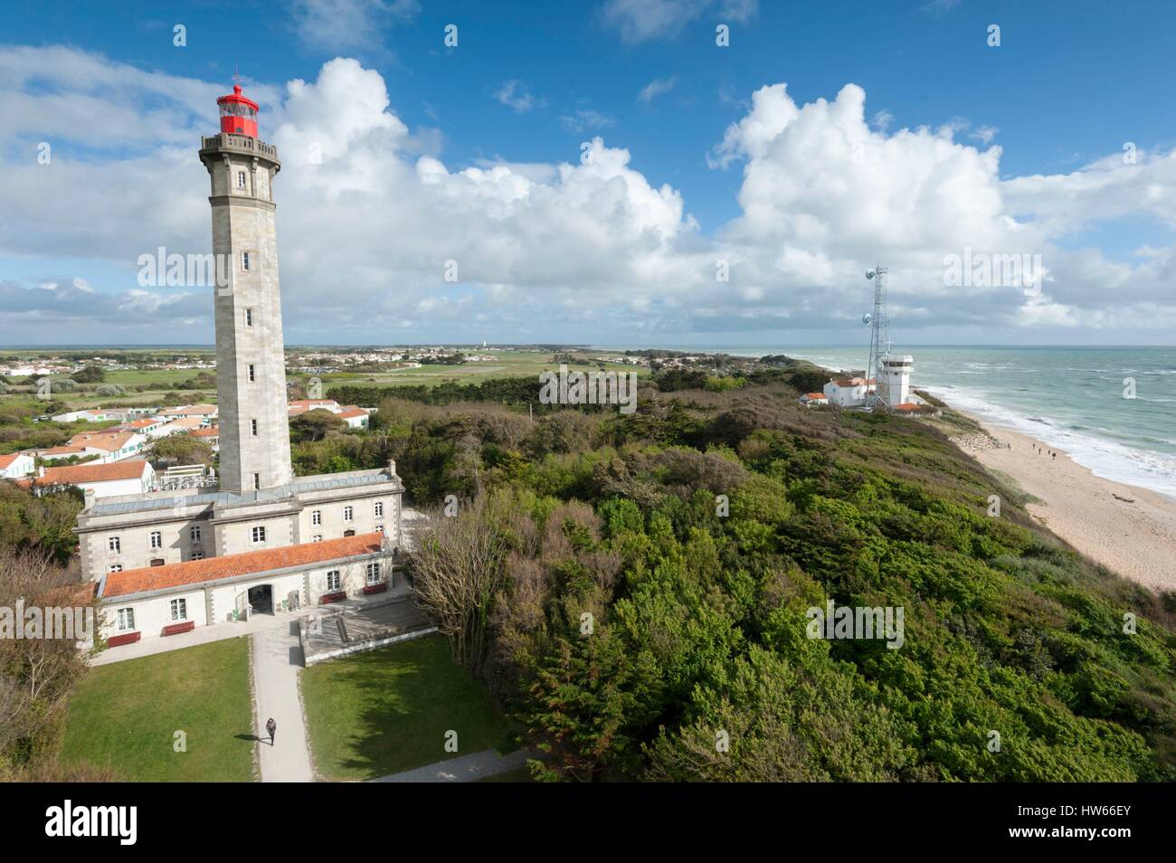 Frankreich, Charente Maritime, Ile de Ré, Saint Clement des Baleines, Leuchtturm der Wale und semaphore Stockfoto