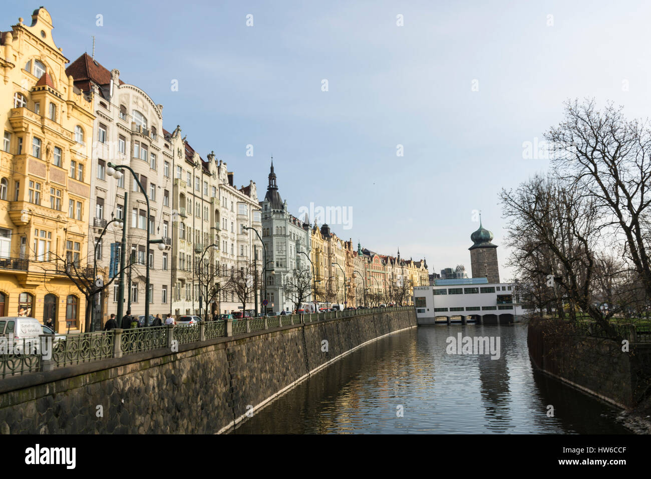 Gebäude am Masarykovo nabrezi, Nove Mesto, Prag, Tschechische Republik, Europa Stockfoto