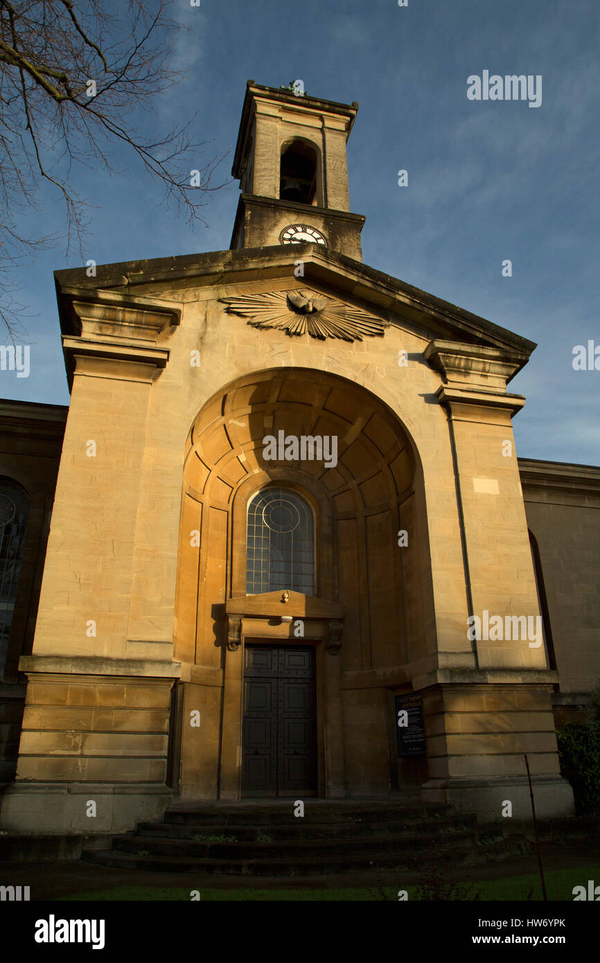Die Holy Trinity Church im Stadtteil Hotwells von Bristol, England. Der anglikanische Ort der Anbetung wurde von Charles Robert Cockerell entworfen. Stockfoto
