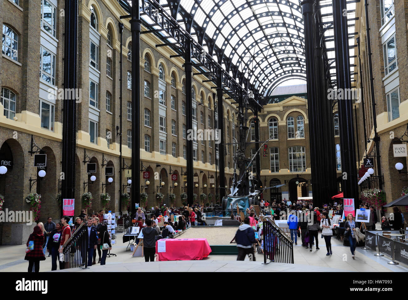 Innenraum der Hays Galleria, South Bank, London Borough von Southwark, Greater London, England, Vereinigtes Königreich Stockfoto