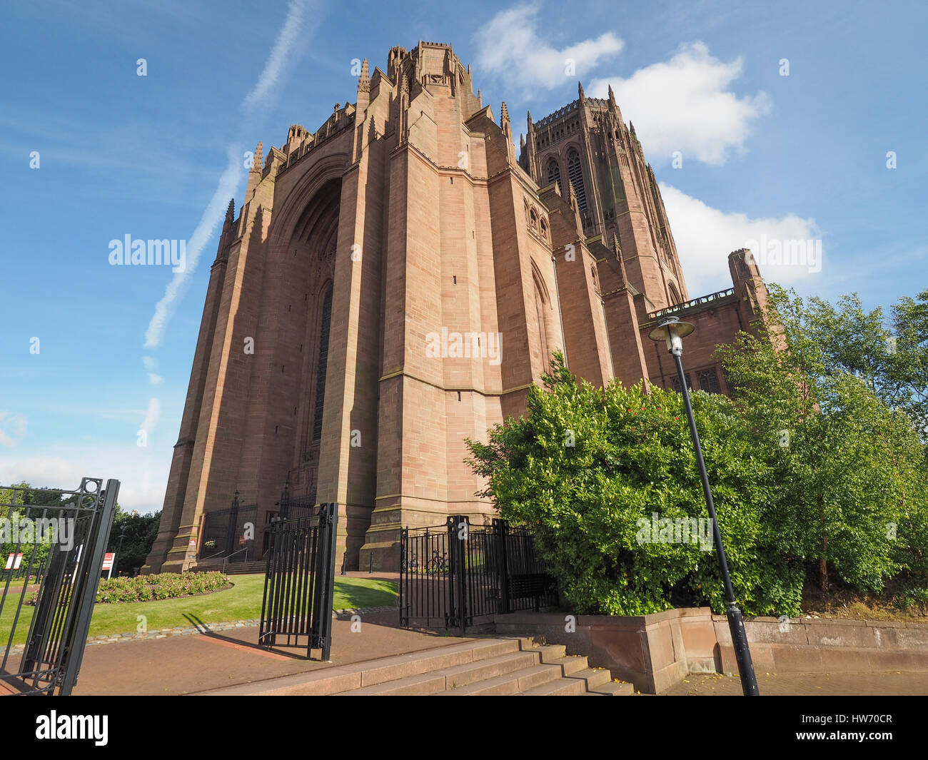Liverpool Cathedral aka Christ Kirche-Kathedrale oder Dom Kirche des auferstandenen Christus auf St James Mount in Liverpool, Großbritannien Stockfoto