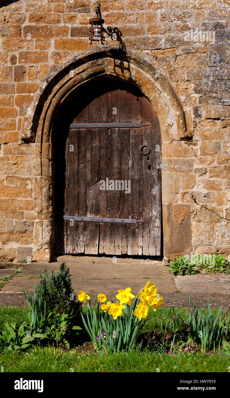 Die südliche Tür, St. John the Baptist Church, Hornton, Oxfordshire, England, UK Stockfoto