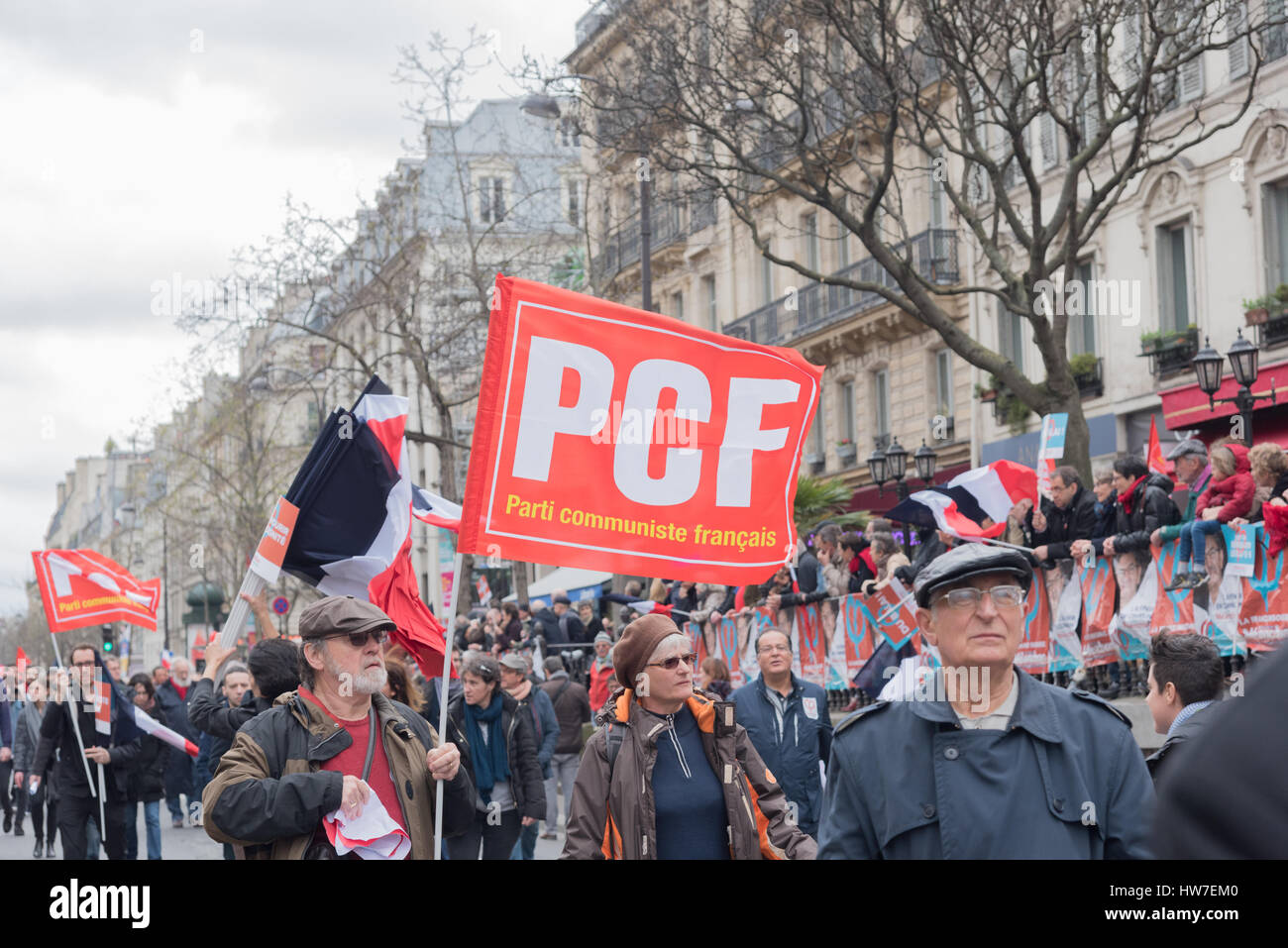 Paris: "laufen für die sechste Republik" mit Jean-Luc Mélenchon Stockfoto