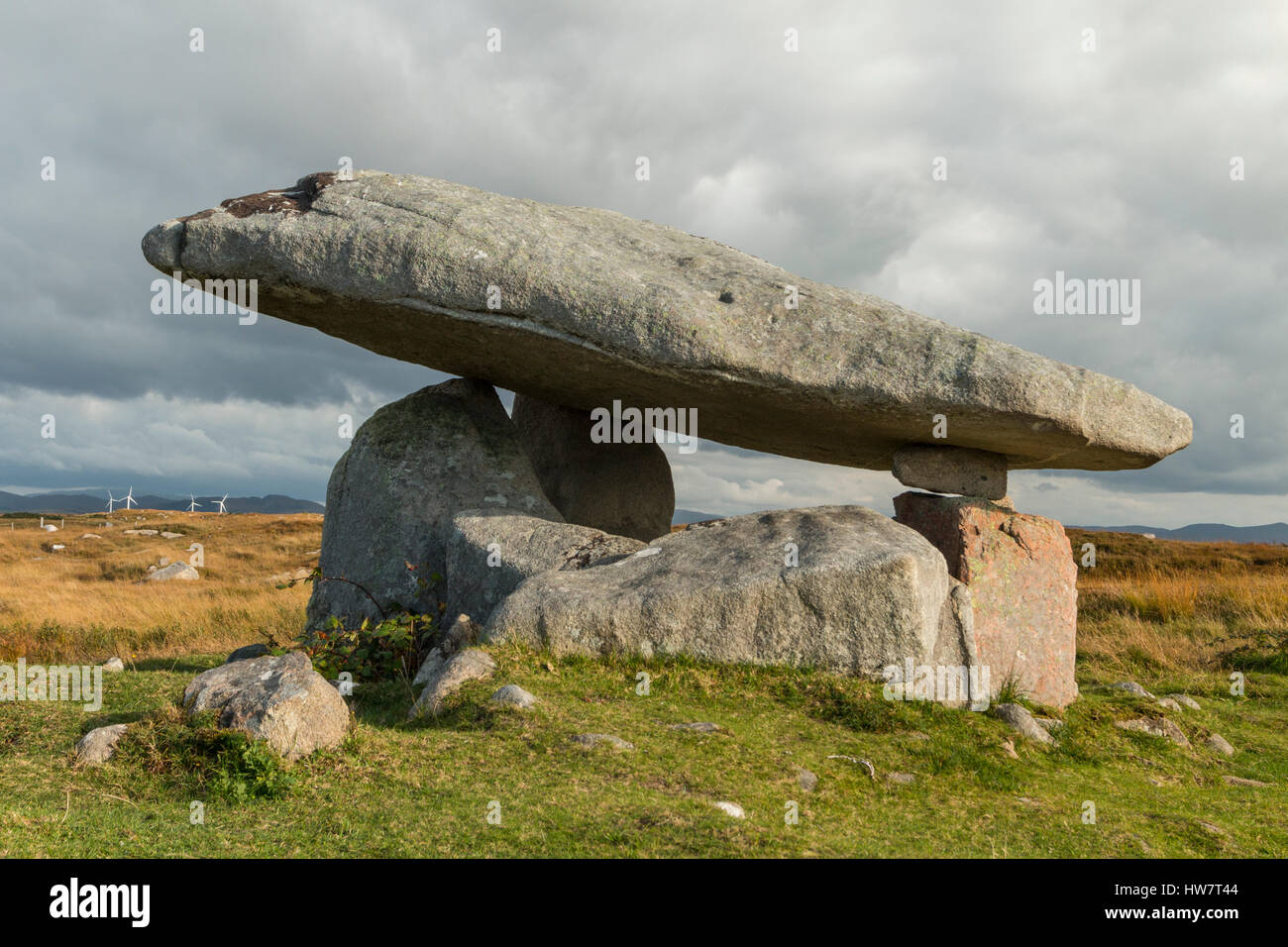 Dolmen in der Nähe von Ardara, Irland. Stockfoto