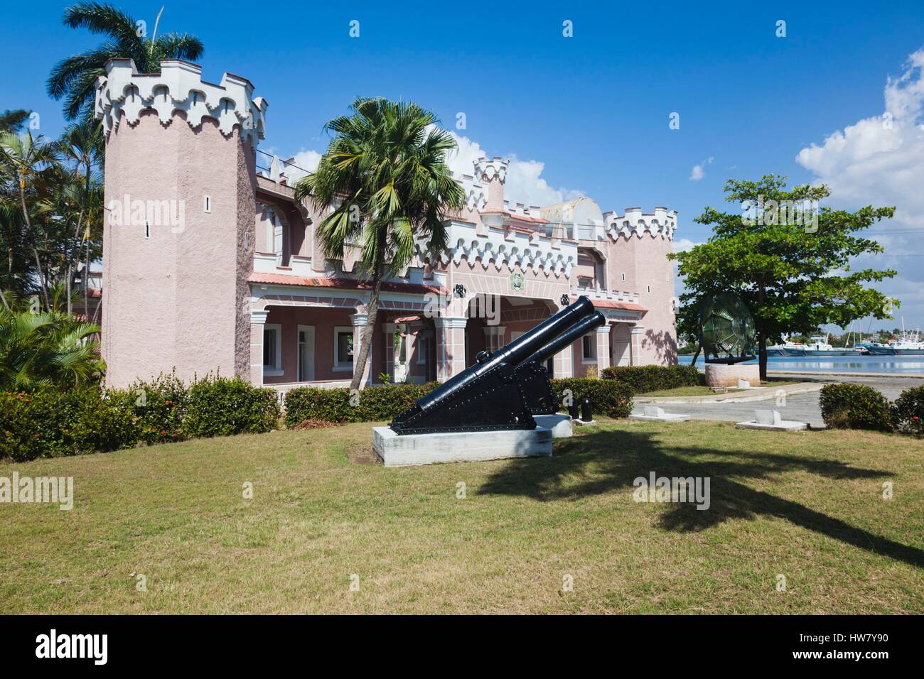 Kuba, Cienfuegos Provinz Cienfuegos, Museo Historico Naval Nacional, Marinemuseum, Website der Anti-Batista Marine Aufstand am 5. September 1957, Außenaufnahme Stockfoto