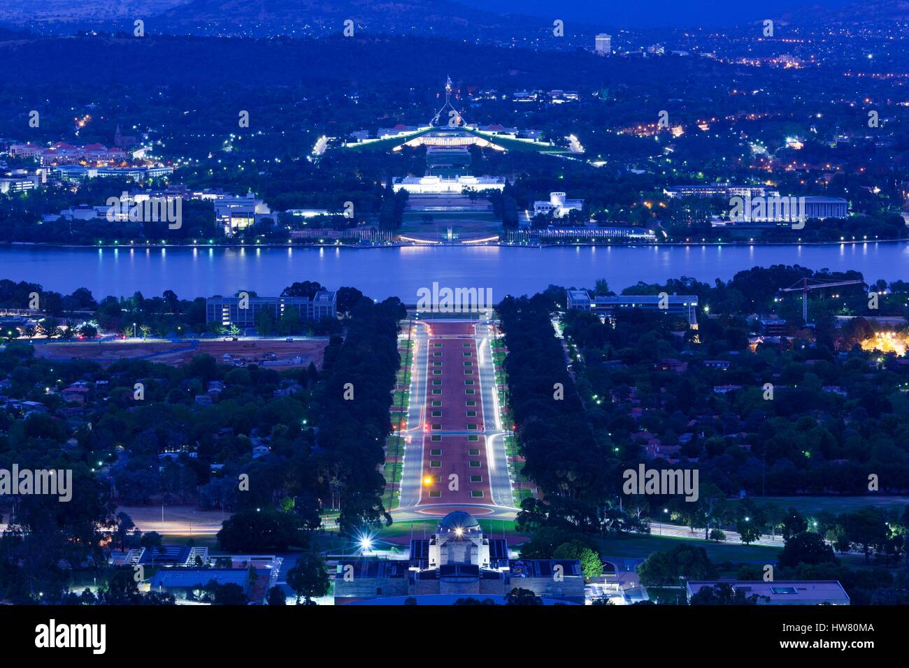 Parliament House von Mount Ainslie, erhöhten Blick, Morgendämmerung, Canberra, Australian Capital Territory, Australien Stockfoto