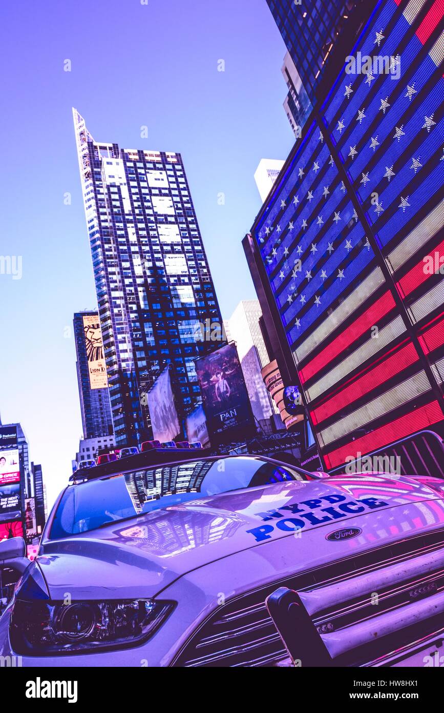 États-Unis, New York, Manhattan, Voiture De la NYPD, la Police de New York Times Square/USA, New York, Manhattan, Polizei Auto des NYPD, metropolitain Police in New York am Times Square Stockfoto