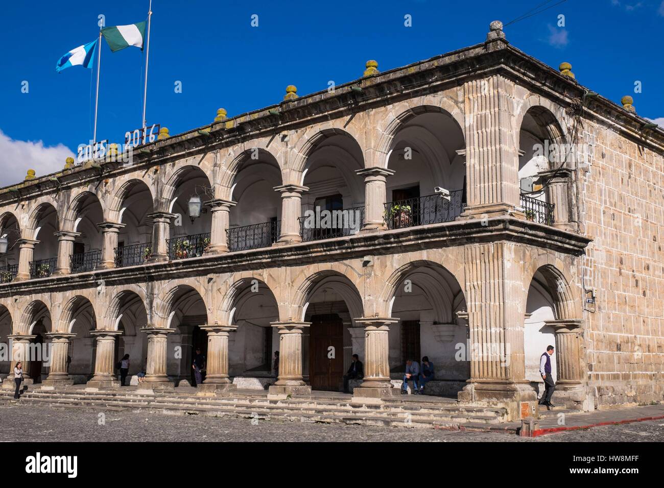 Guatemala, Sacatepequez Abteilung, Antigua Guatemala, als Weltkulturerbe von der UNESCO, Palacio del Ayuntamiento, ehemaliges Rathaus aus dem 18. Jahrhundert, dass die Häuser der Santiago Museum und das Alte Buch Museum Stockfoto