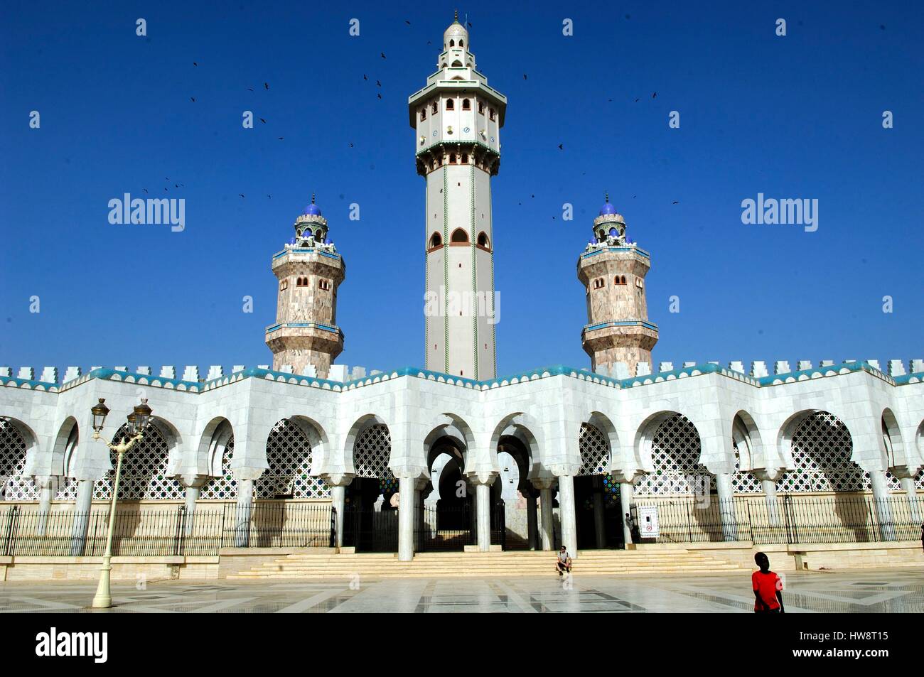 Senegal, Diourbel Region, Touba, Mouride Moschee (die größte Moschee in Westafrika, berühmt für die Magal, eine große jährliche Wallfahrt sammeln Mouride Muslime) Stockfoto