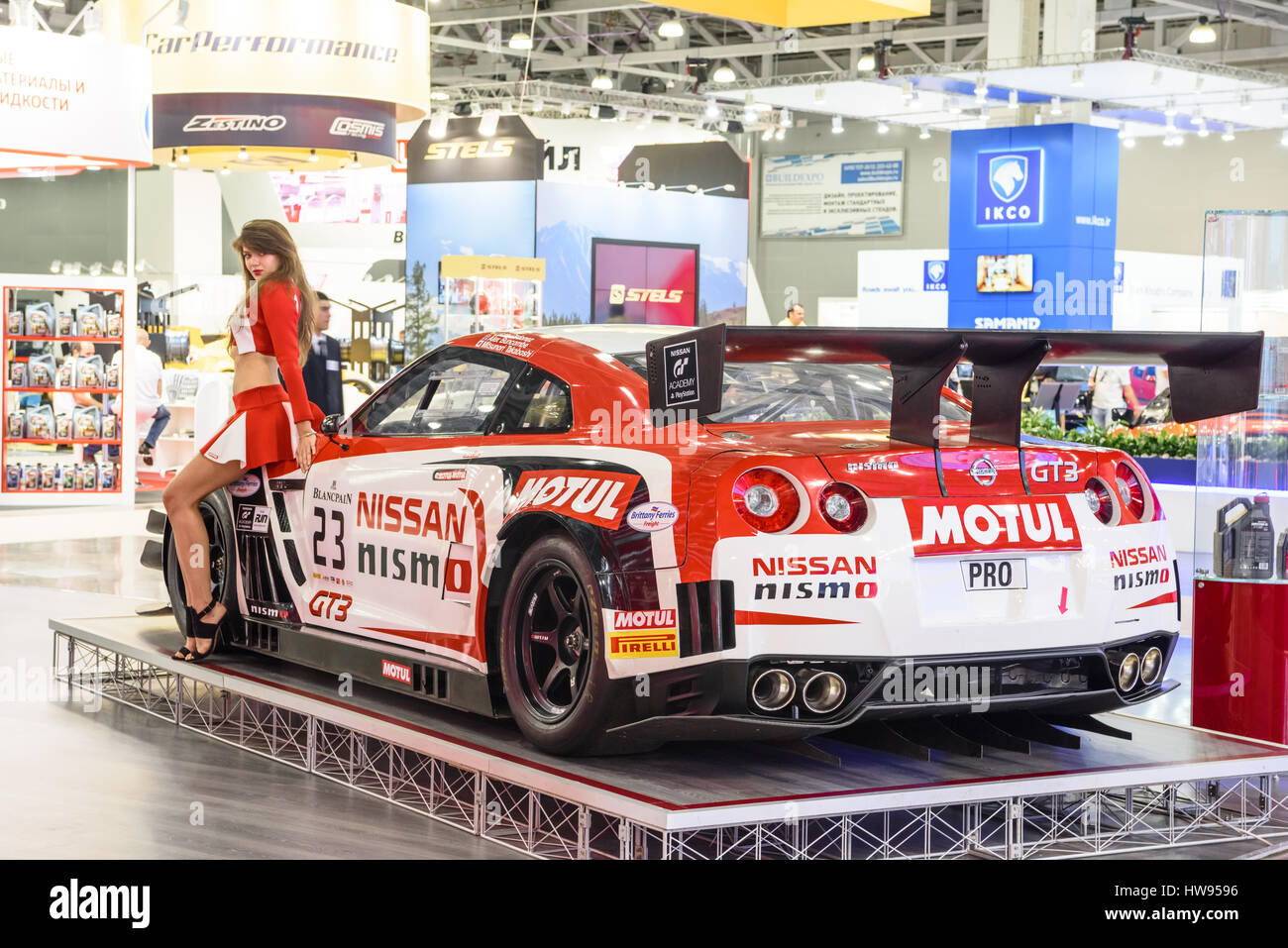 Moskau - August 2016: Mercedes-Benz R-Klasse MIAS Moscow International  Automobile Salon am 20. August 2016 in Moskau vorgestellt Stockfotografie -  Alamy