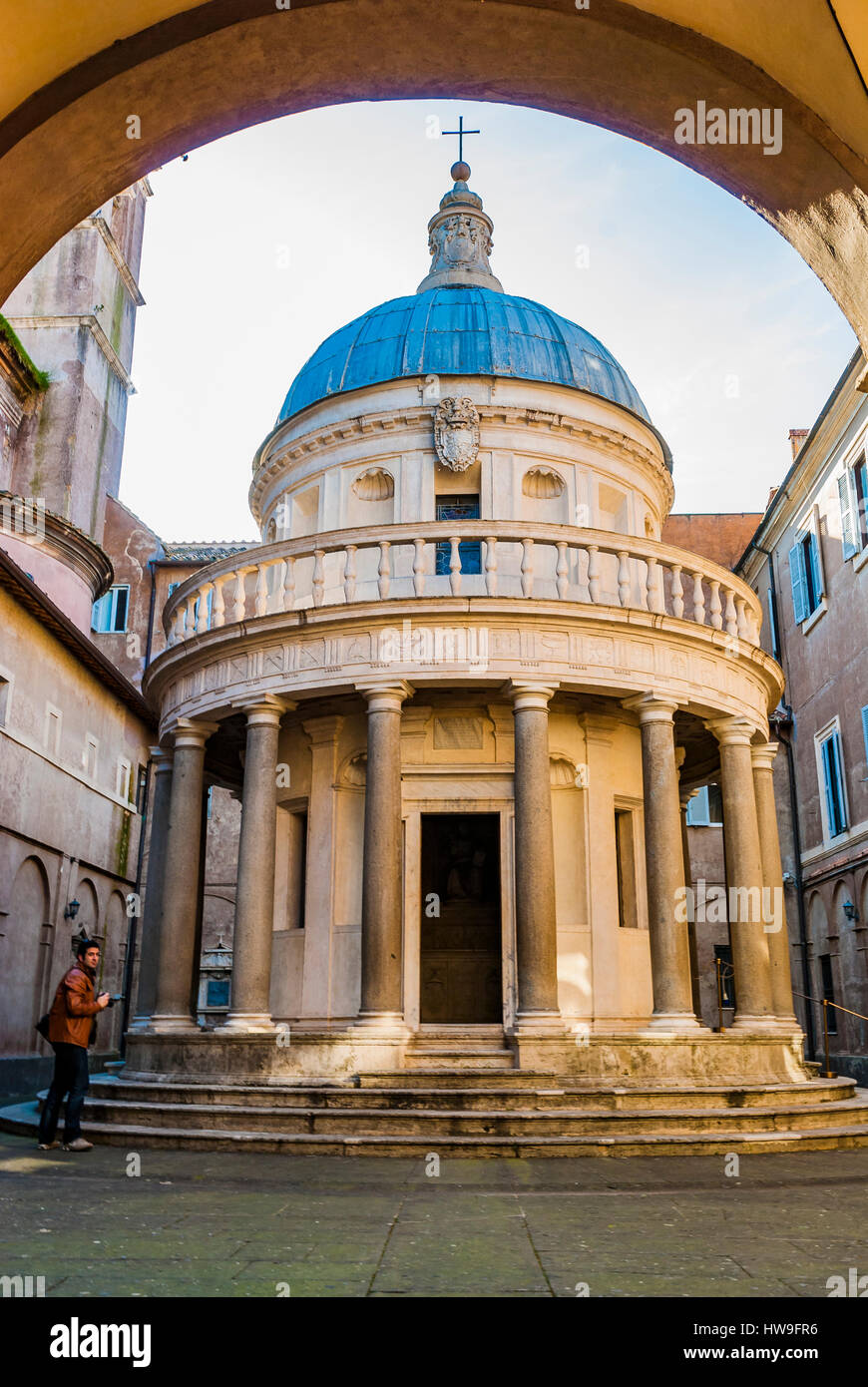 San Pietro in Montorio Kirche im Innenhof den Tempietto, eine kleine Festschrift Martyrium von Donato Bramante gebaut. Rom, Lazio, Italien, Europa. Stockfoto