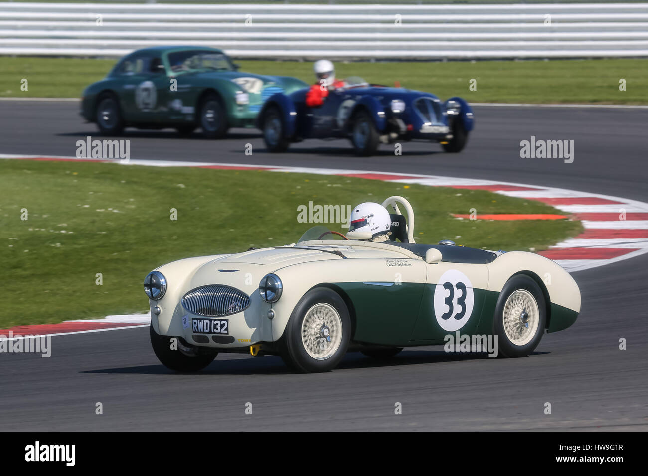 Aufgenommen in der Vintage Sports Car Club (VSCC) Frühling starten Sitzung in Silverstone am 18. April 2015 Stockfoto