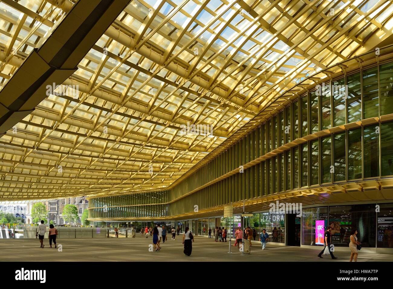 Frankreich, Paris, dem Forum des Halles-Vordach aus Glas und Metall, designed by Patrick Berger und Jacques Anziutti und 5. April 2016 eingeweiht Stockfoto