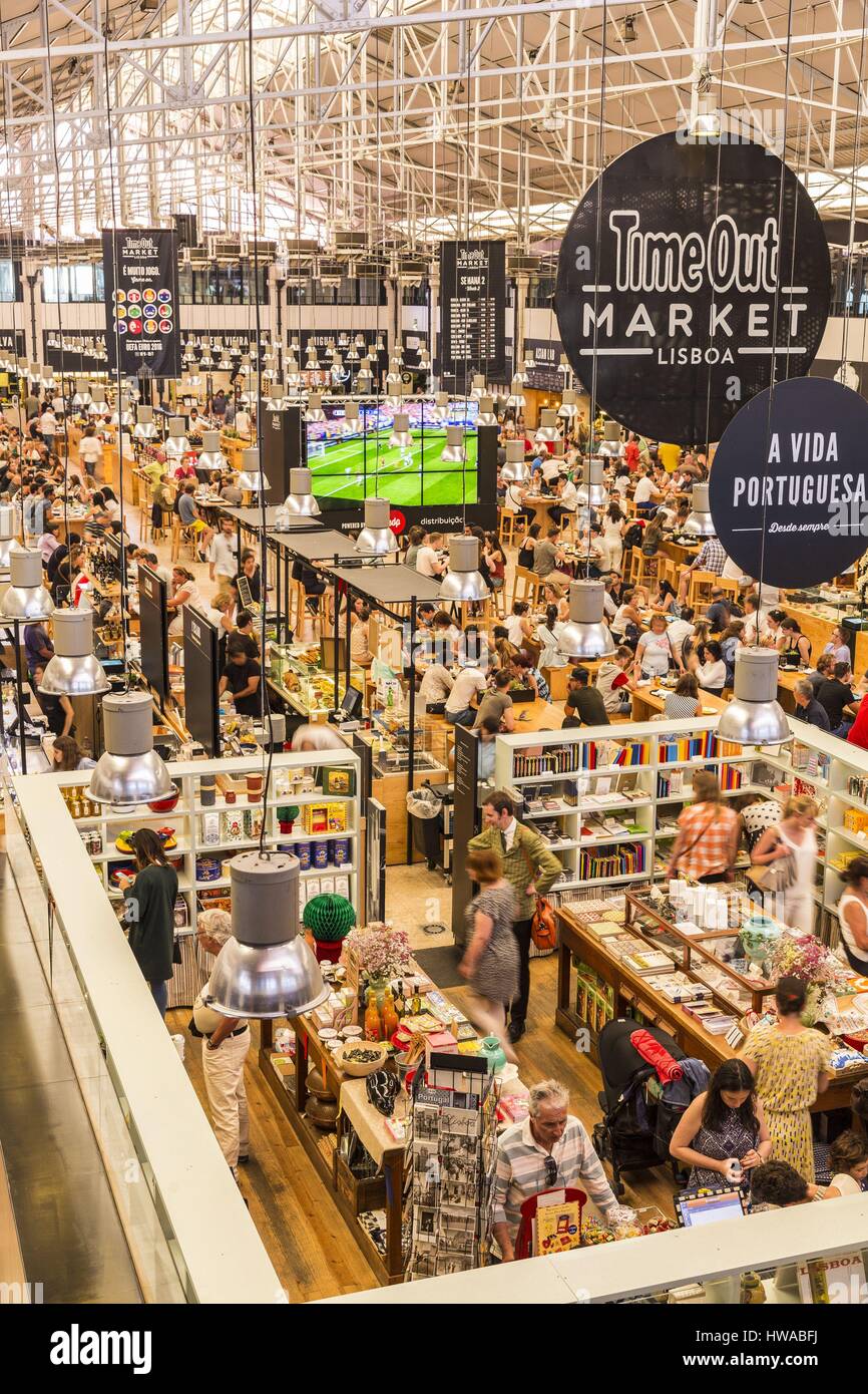 Portugal, Lissabon, Food-Court Time Out Mercado da Ribeira Stockfoto