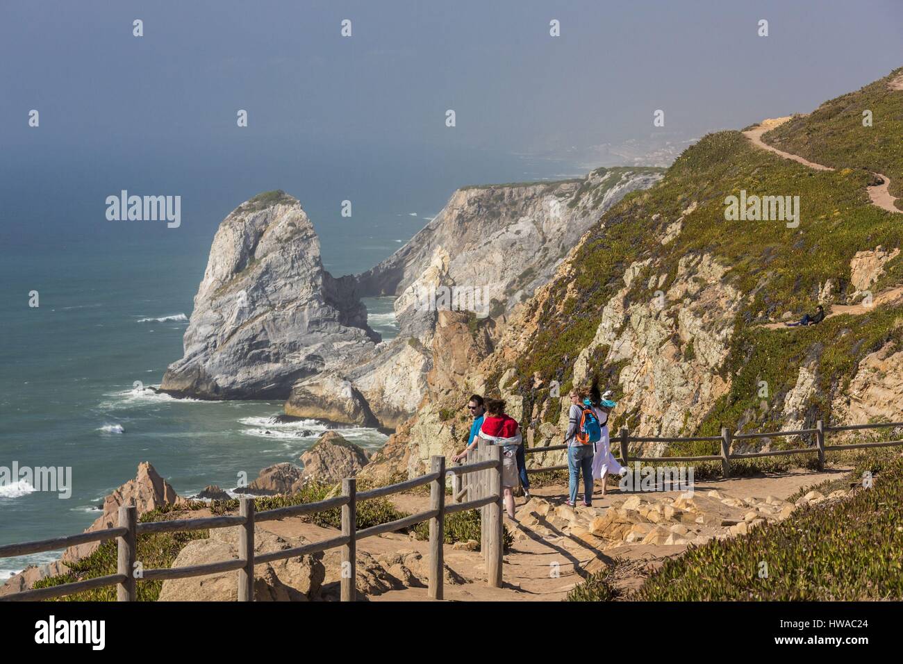 Portugal, Lisboa e Setubal Provinz, Region Lissabon, Sintra, Naturpark Sintra-Cascais, Cabo da Roca, der westlichste Punkt Europas, Leuchtturm Stockfoto