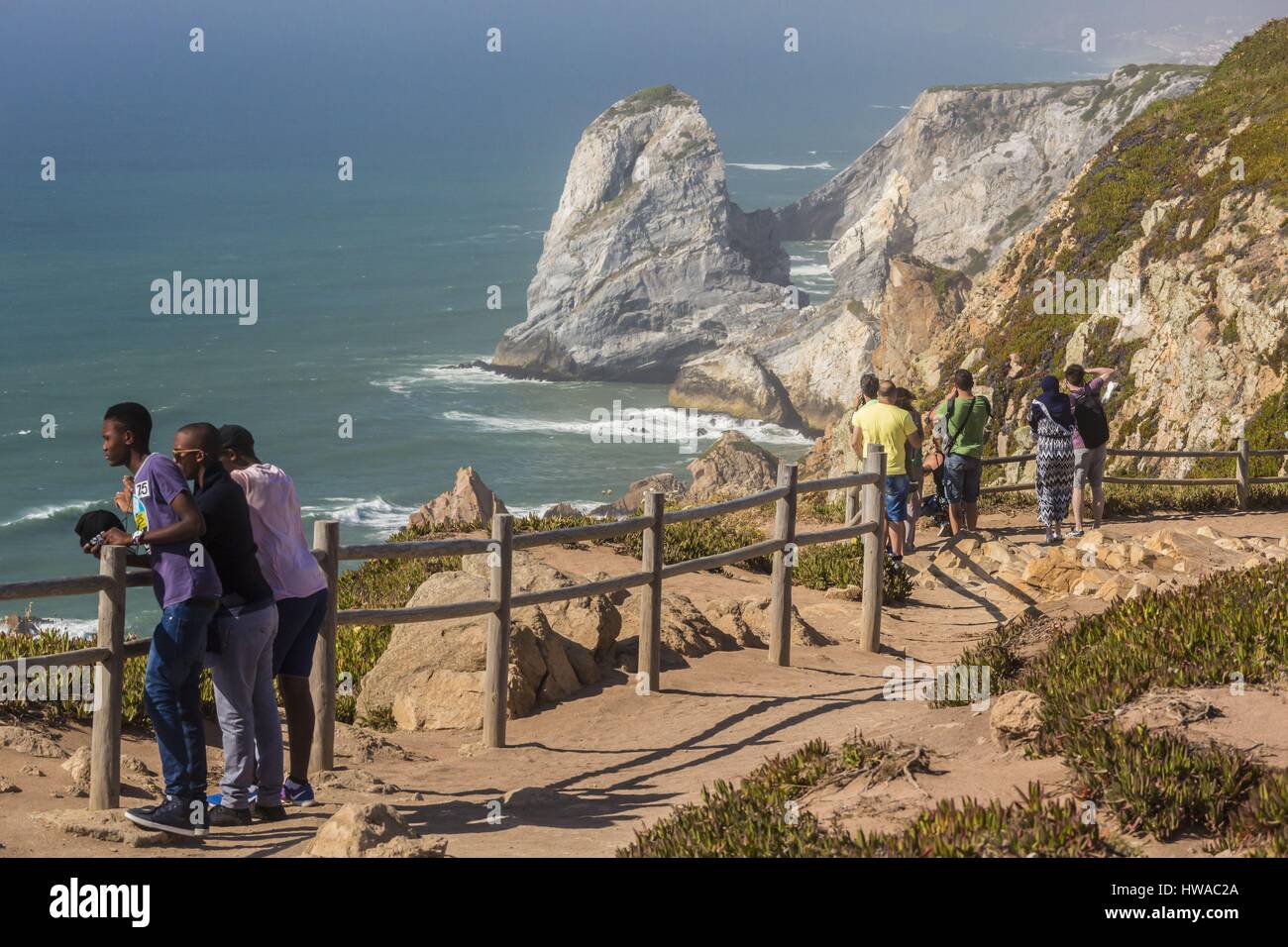 Portugal, Lisboa e Setubal Provinz, Region Lissabon, Sintra, Naturpark Sintra-Cascais, Cabo da Roca, der westlichste Punkt Europas, Leuchtturm Stockfoto