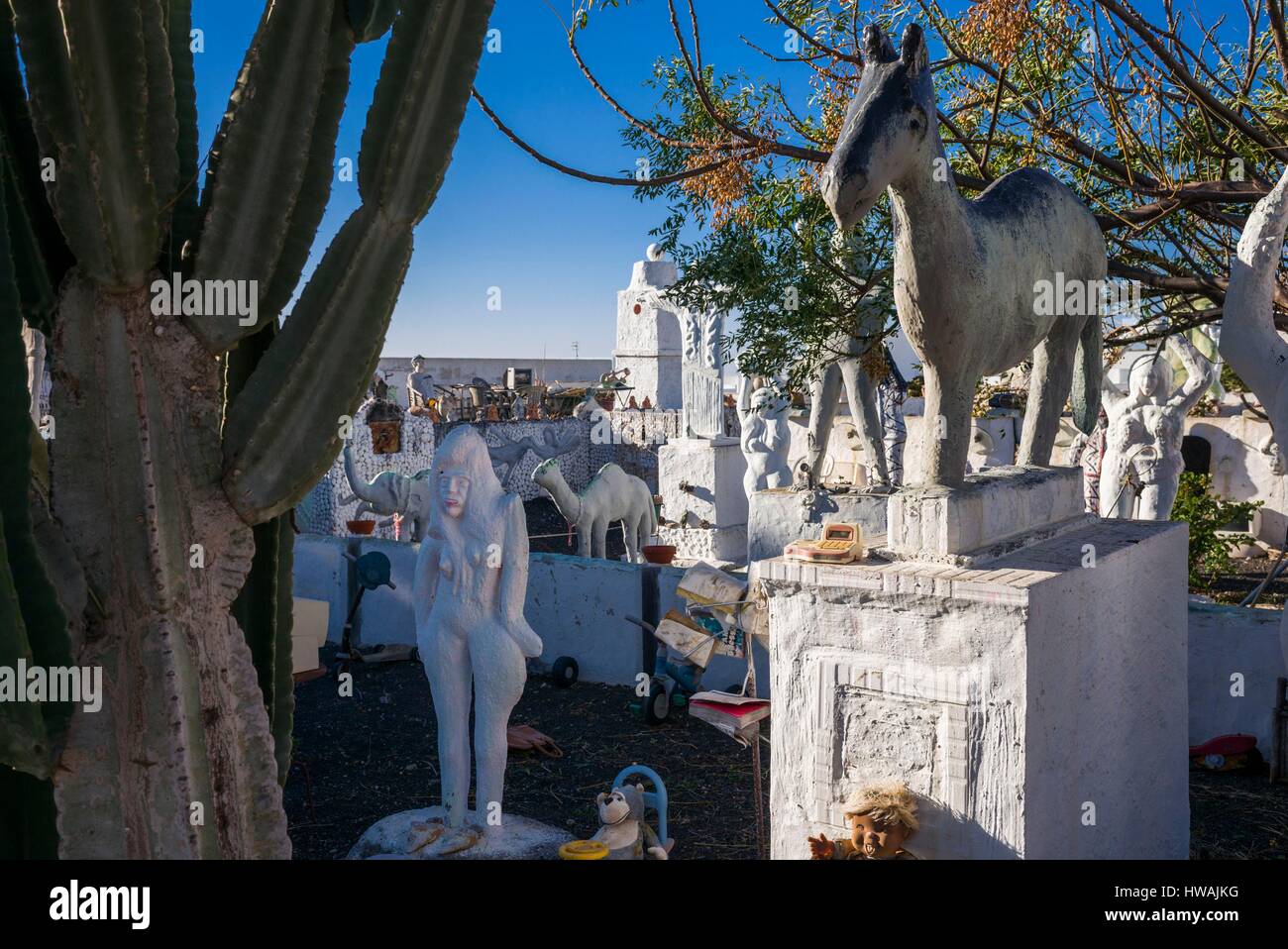 Spanien, Kanarische Inseln, Lanzarote, Teguise, Outdoor-Folkart Skulpturenpark Stockfoto