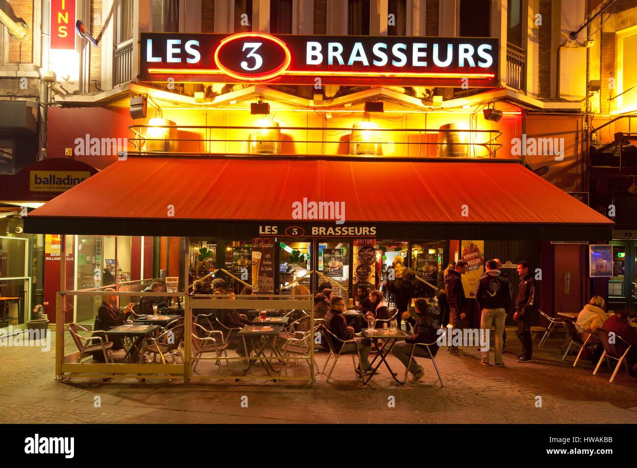 Les 3 brasseurs Fotos und Bildmaterial in hoher Auflösung Alamy