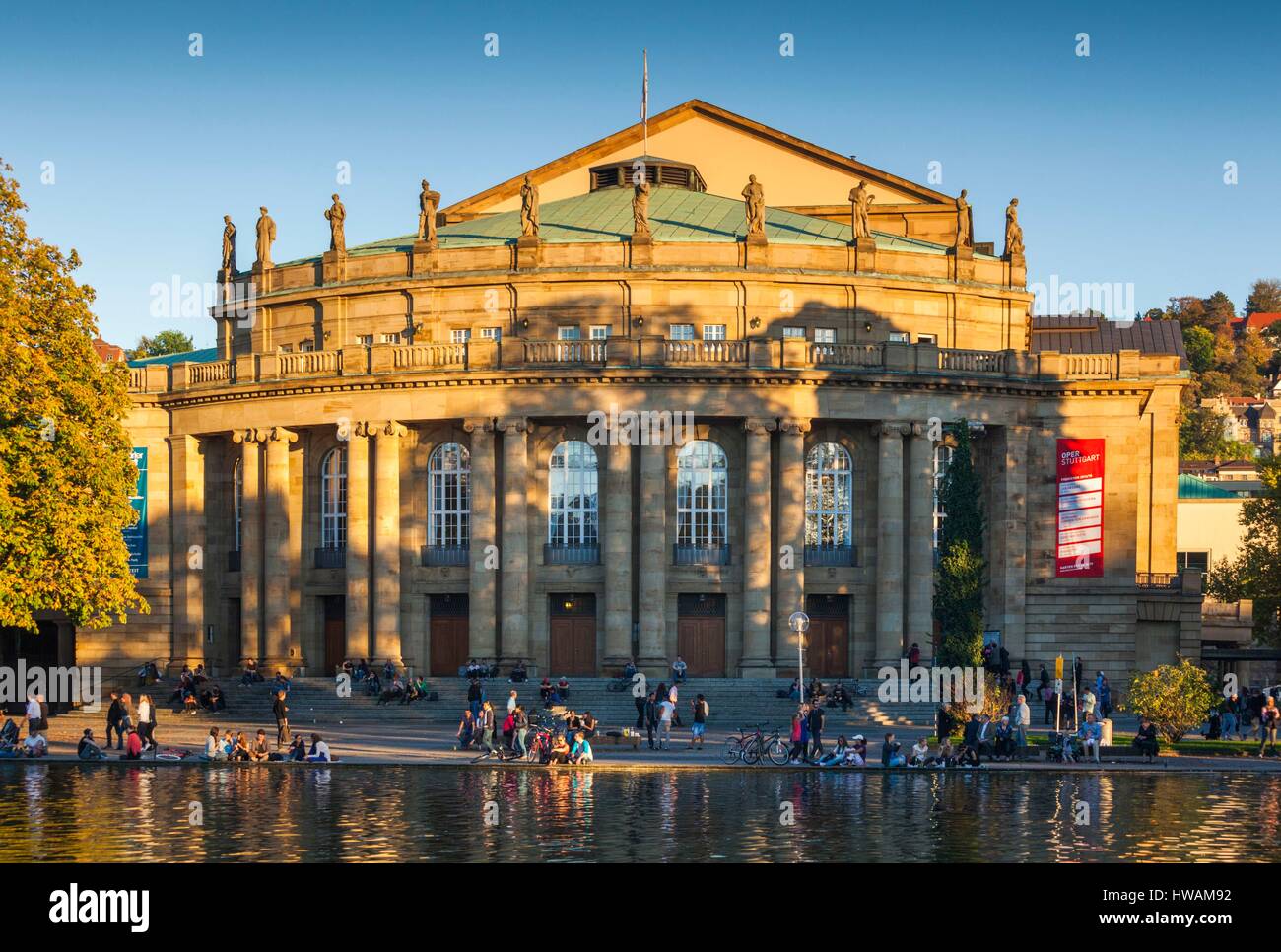Deutschland, Baden-Wurttemburg, Stuttgart, Staatstheater, Sonnenuntergang Stockfoto
