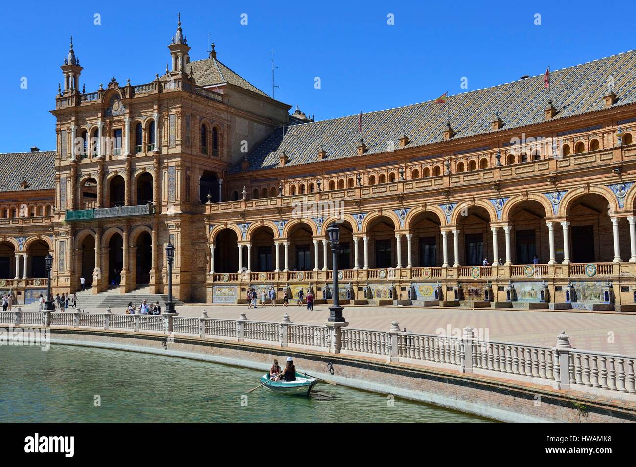Spanien, Andalusien, Sevilla (Sevilla), Parque de Maria Luisa, Plaza de Espana (Spanien Platz) errichtet für die Weltausstellung 1929 (Ibero Amerikanische Exp Stockfoto