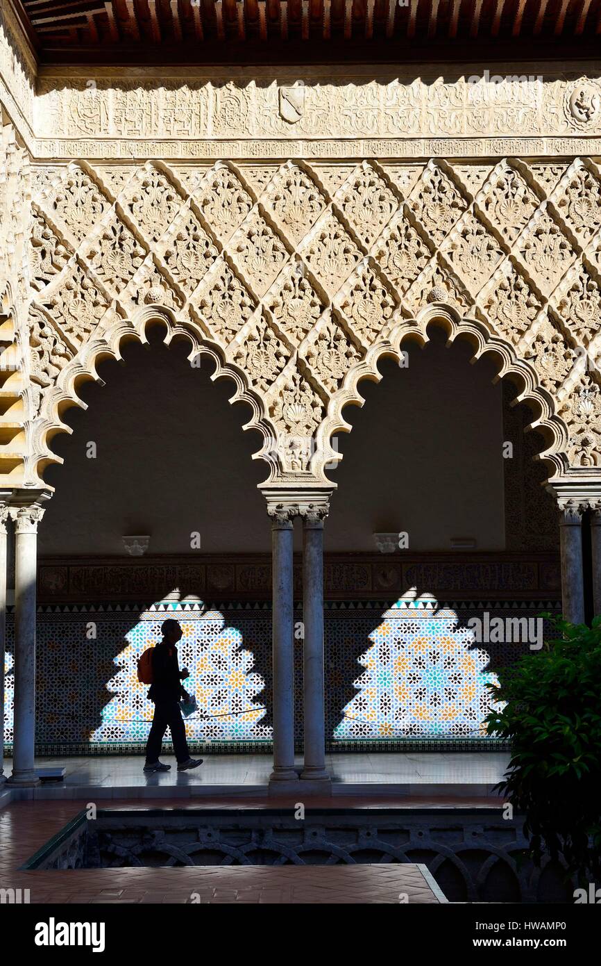 Spanien, Andalusien, Sevilla, Alacazar (Reales Alcazares de Sevilla) als Weltkulturerbe der UNESCO, Patio de Las Huasaco (Hof des Mai aufgeführt Stockfoto