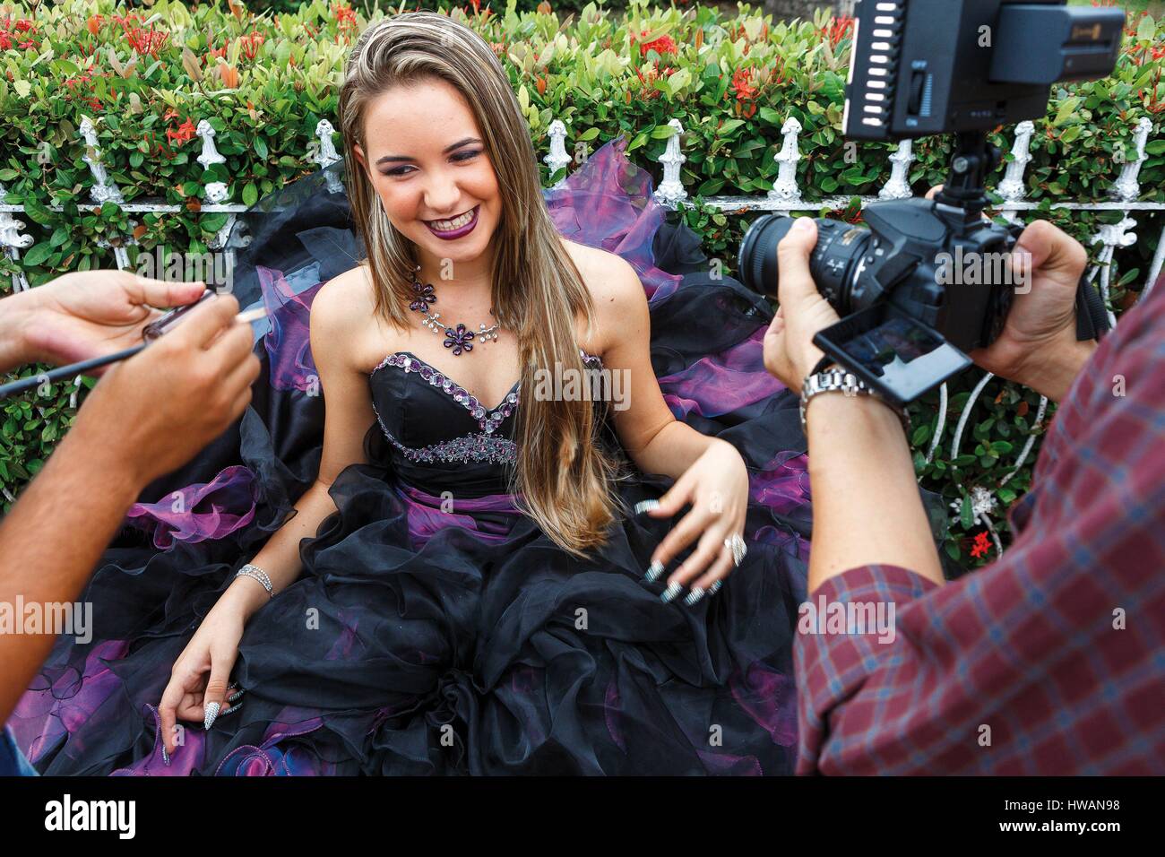 Amerika, Karibik, Kuba, Sancti Spiritus, Trinidad, aufgeführt als Weltkulturerbe der UNESCO, Make-up-Mädchen für das Fest der fünfzehn Stockfoto