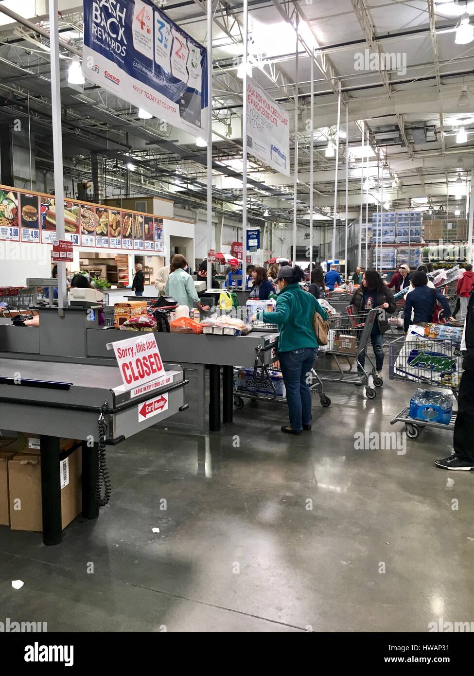 Costco Kasse und Interieur Stockfoto