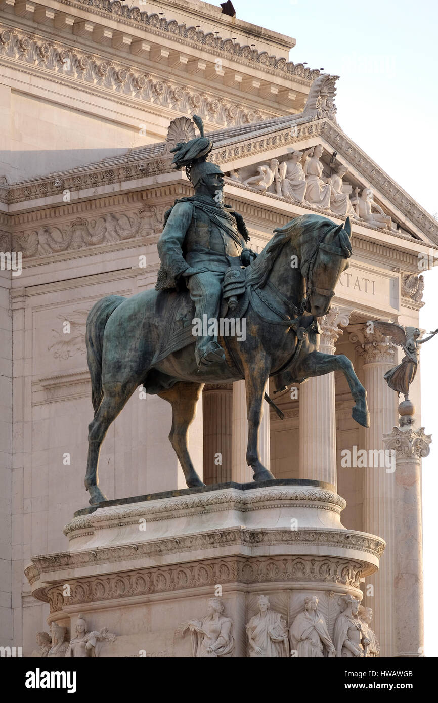 Reiterstandbild von Victor Emmanuel II, Altare della Patria, Piazza Venezia, Rom, Italien am 1. September 2016. Stockfoto