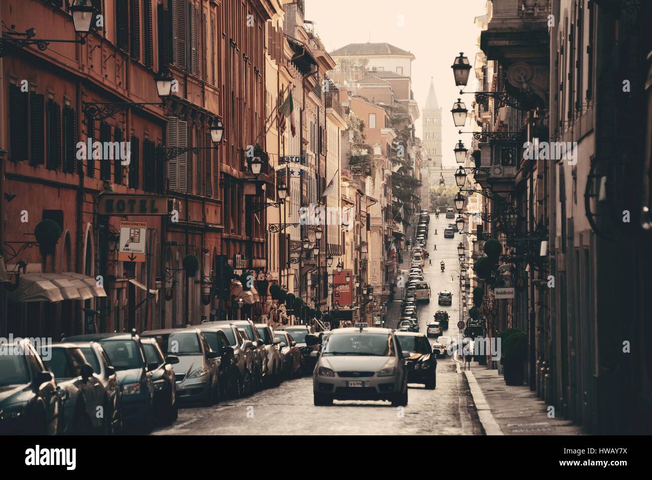 Rom - Mai 12: Streetview auf 12. Mai 2016 in Rom, Italien. Rom auf Platz 14. in der Welt und 1. die beliebteste Touristenattraktion in Italien. Stockfoto