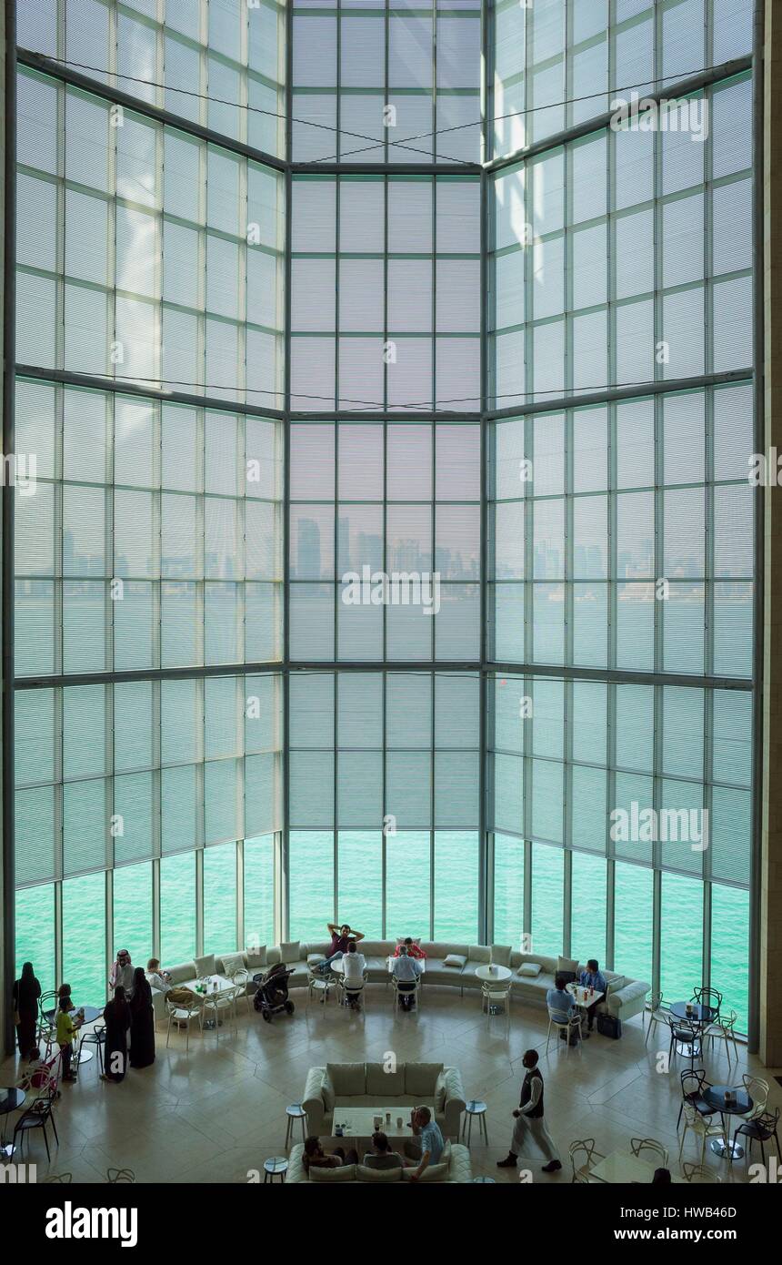 Katar, Doha, Museum für islamische Kunst von Wilmotte Associates entworfen und im Jahr 2008 eröffnet Stockfoto