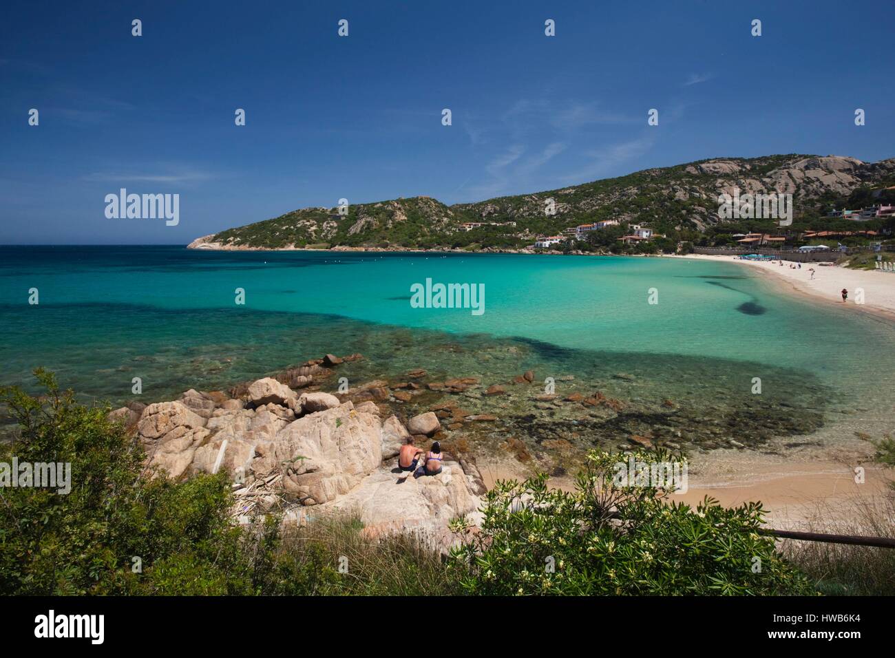 Italien, Sardinien, Nord-Sardinien, Baia Sardinia, Costa Smeralda resort Strand Stockfoto