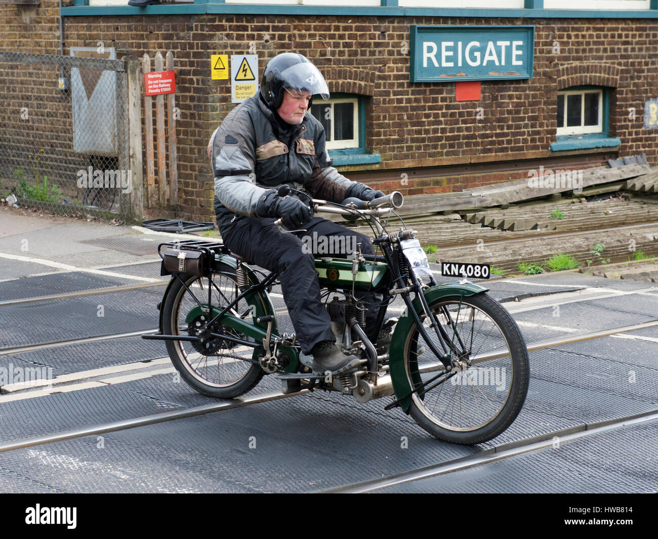 Reigate, Surrey, UK. 19. März 2017. Die 78. Sunbeam Motor Cycle Club Pioneer Run findet in Reigate, Surrey. Fotos von Lindsay Constable © / Alamy Live News Stockfoto