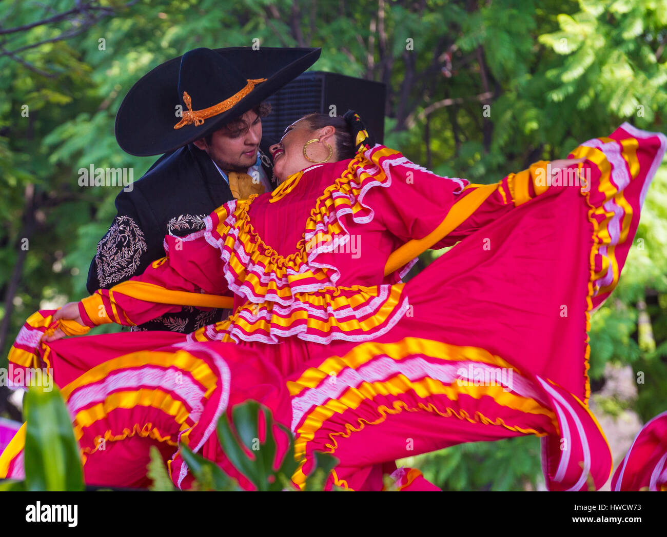 GUADALAJARA, Mexiko - AUG 28: Tänzerin nimmt Teil am 23. internationalen Mariachi & Charros Festival in Guadalajara Mexiko am 28. August 2016. Stockfoto