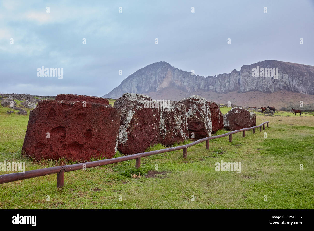 Pukao, Top Knoten (Hüte), Ahu Tongariki, Rapa Nui, Osterinsel, Isla de Pascua, Chile Stockfoto