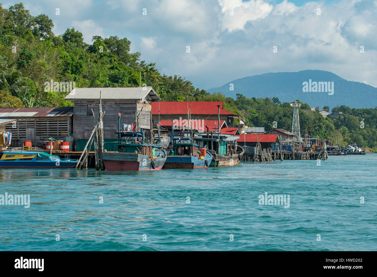 Dorf-Gebäude der Penuba, Pulau Penuba, Indonesien Stockfoto