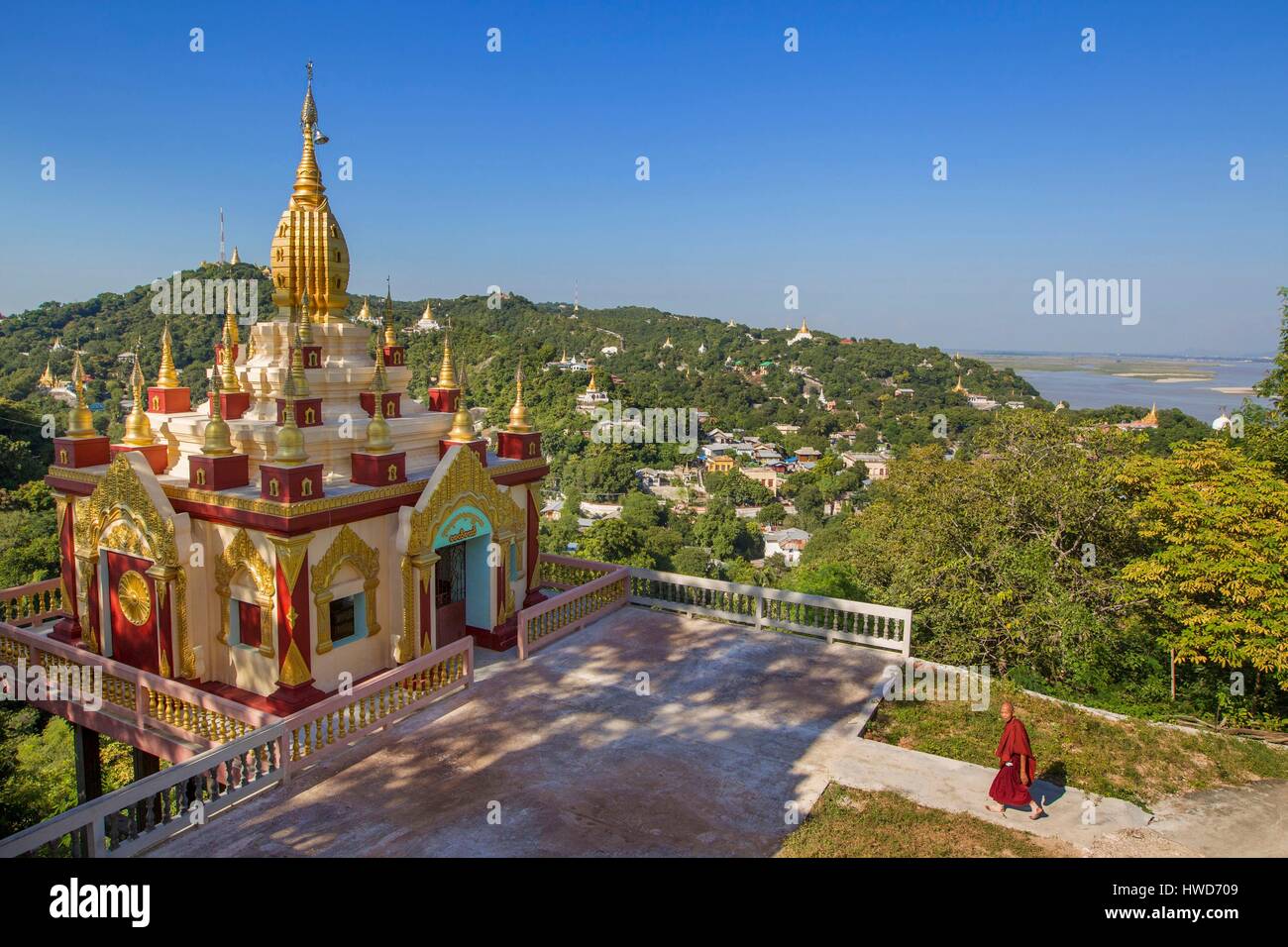 Myanmar (Burma), Mandalay District, Mandalay, Sagaing, Pagode eines Klosters zahlreiche Sagain Hügels Stockfoto