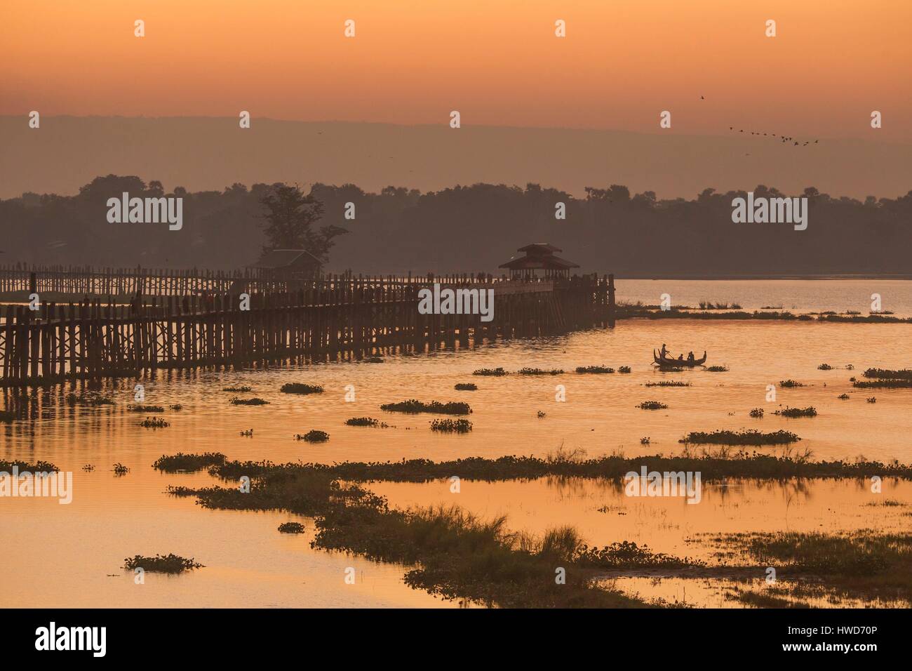 Myanmar (Burma), Mandalay Amarapura, Bezirk U Bein Brücke Stockfoto