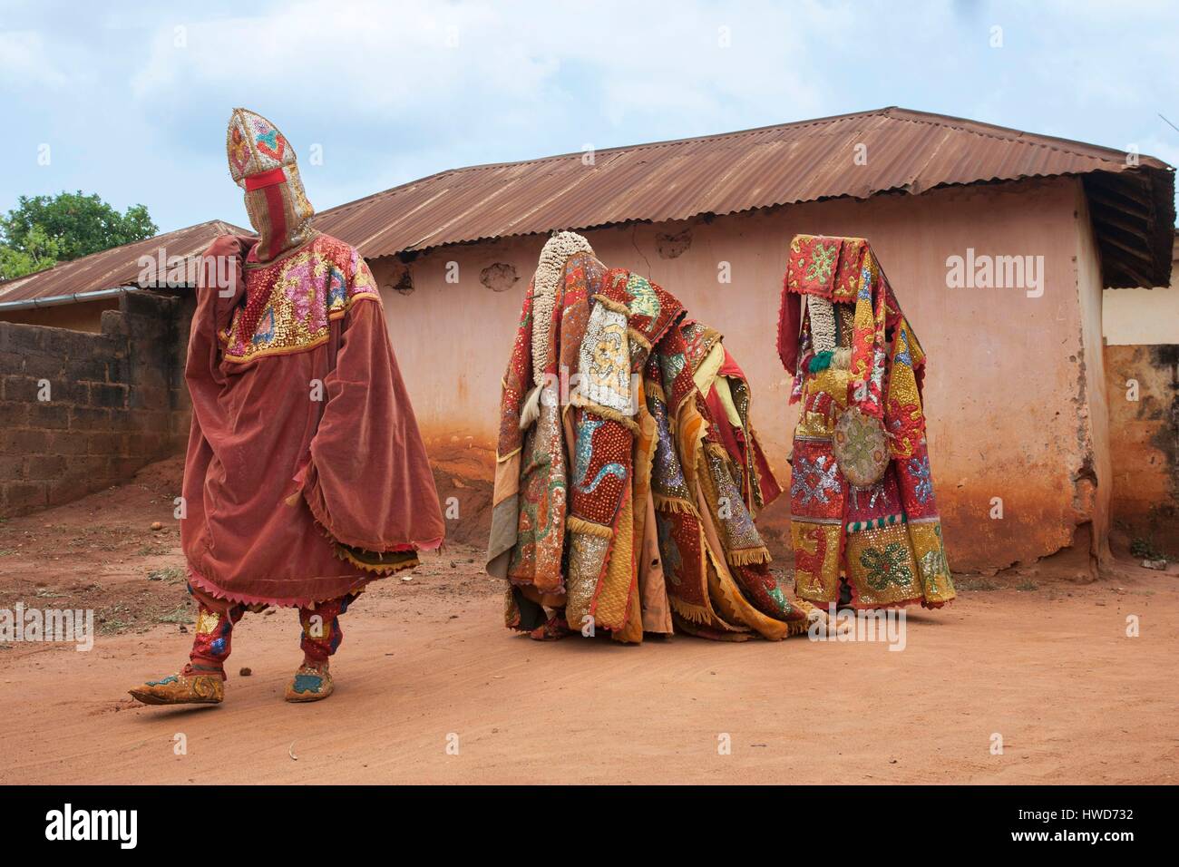 Benin, Region Süd-Ost, Ketou, die Egungun-Masken repräsentieren die verstorbenen (Geister) Stockfoto