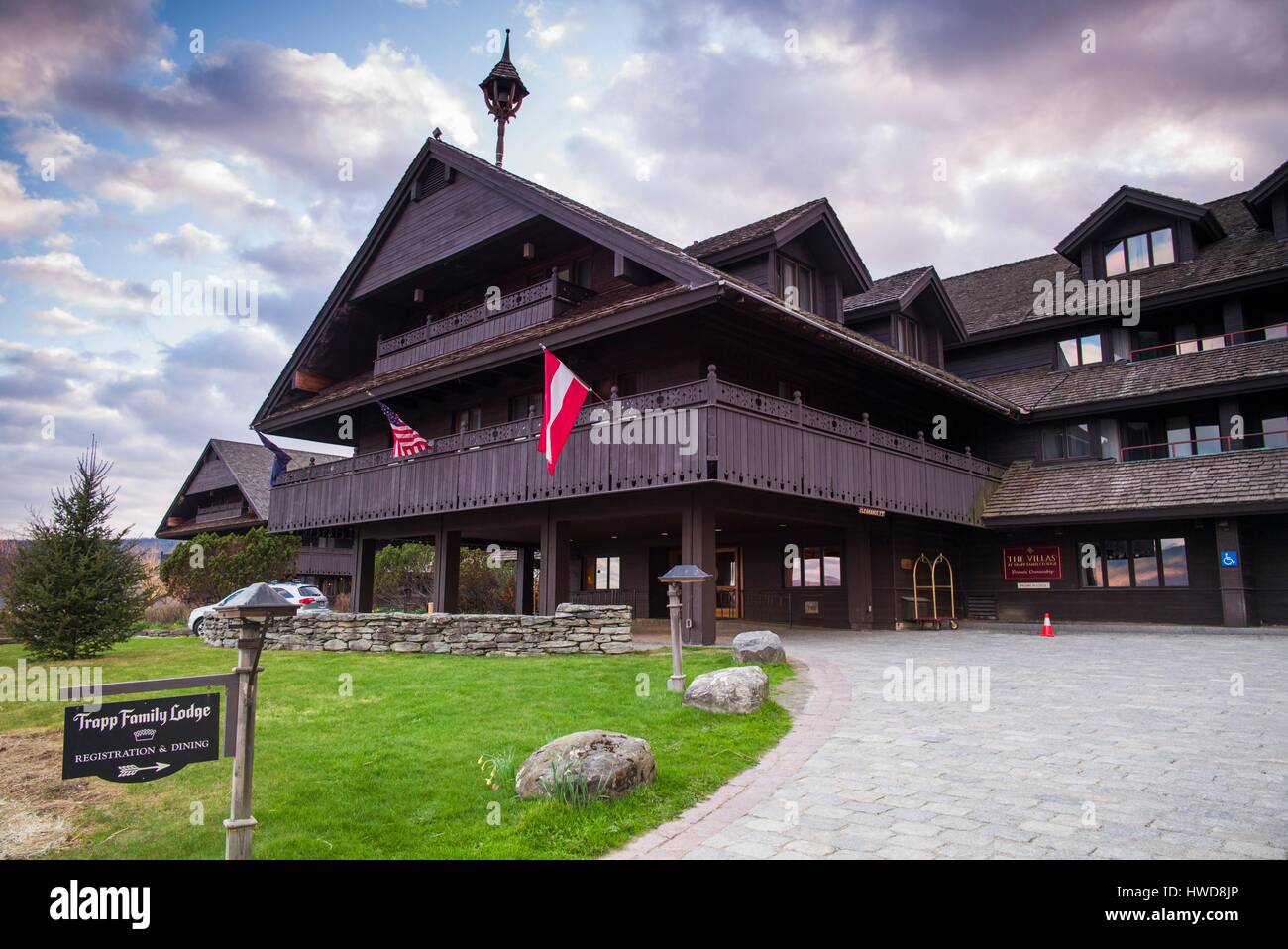 Trapp Family Lodge, Stowe, Vermont, USA Hotel im Besitz der von Trapp-Familie, deren Geschichte wurde erzählt in dem Film, Sound of Music, Dämmerung, Stockfoto