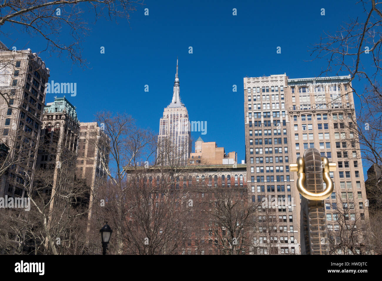 Das Empire State Building, Madison Square Park im Vordergrund, NYC, USA Stockfoto