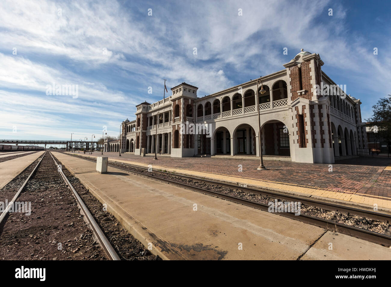 Barstow, Kalifornien, USA - 11. März 2017: Historische Barstow Bahnhof in Southern California-Mojave-Wüste. Stockfoto