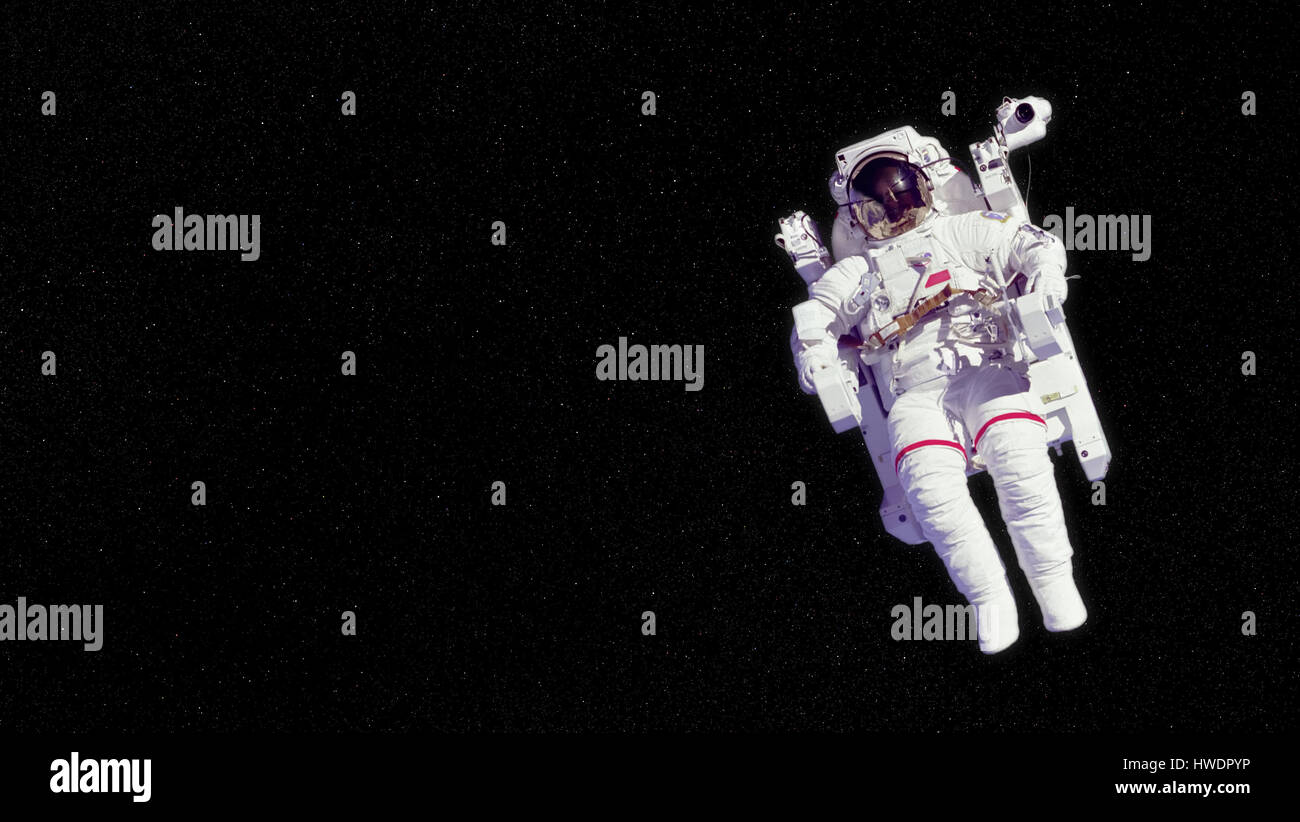 Astronaut in einem EMU (Extravehicular Mobility Unit) schwimmend im Deep Space (Elemente des Bildes sind von der NASA eingerichtet) Stockfoto