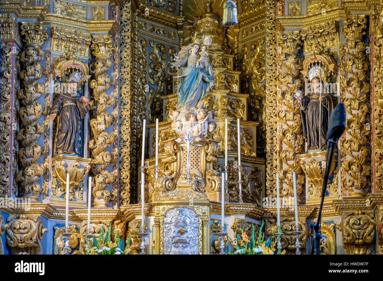 Portugal, Azoren Archipel, Sao Miguel, Ponta Delgada, Nossa Senhora da Esperança Kloster, Santo Cristo dos Milagres Kirche und ihre Wände bedeckt mit Azulejos Stockfoto