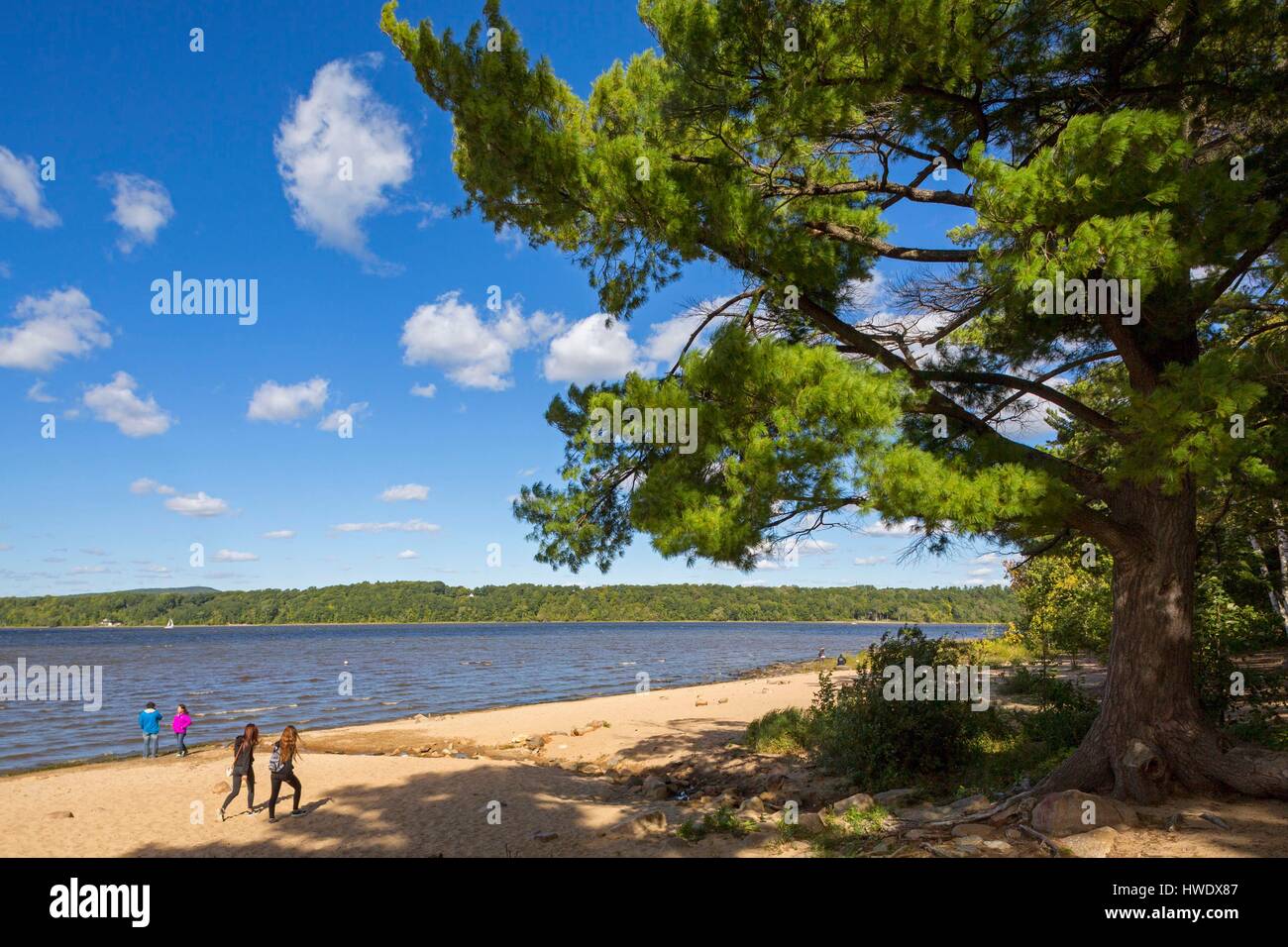 Kanada, Quebec Provinz, Montérégie, Montreal Bereich, Hudson, Jack Layton Park am Ufer des Ottawa River Stockfoto