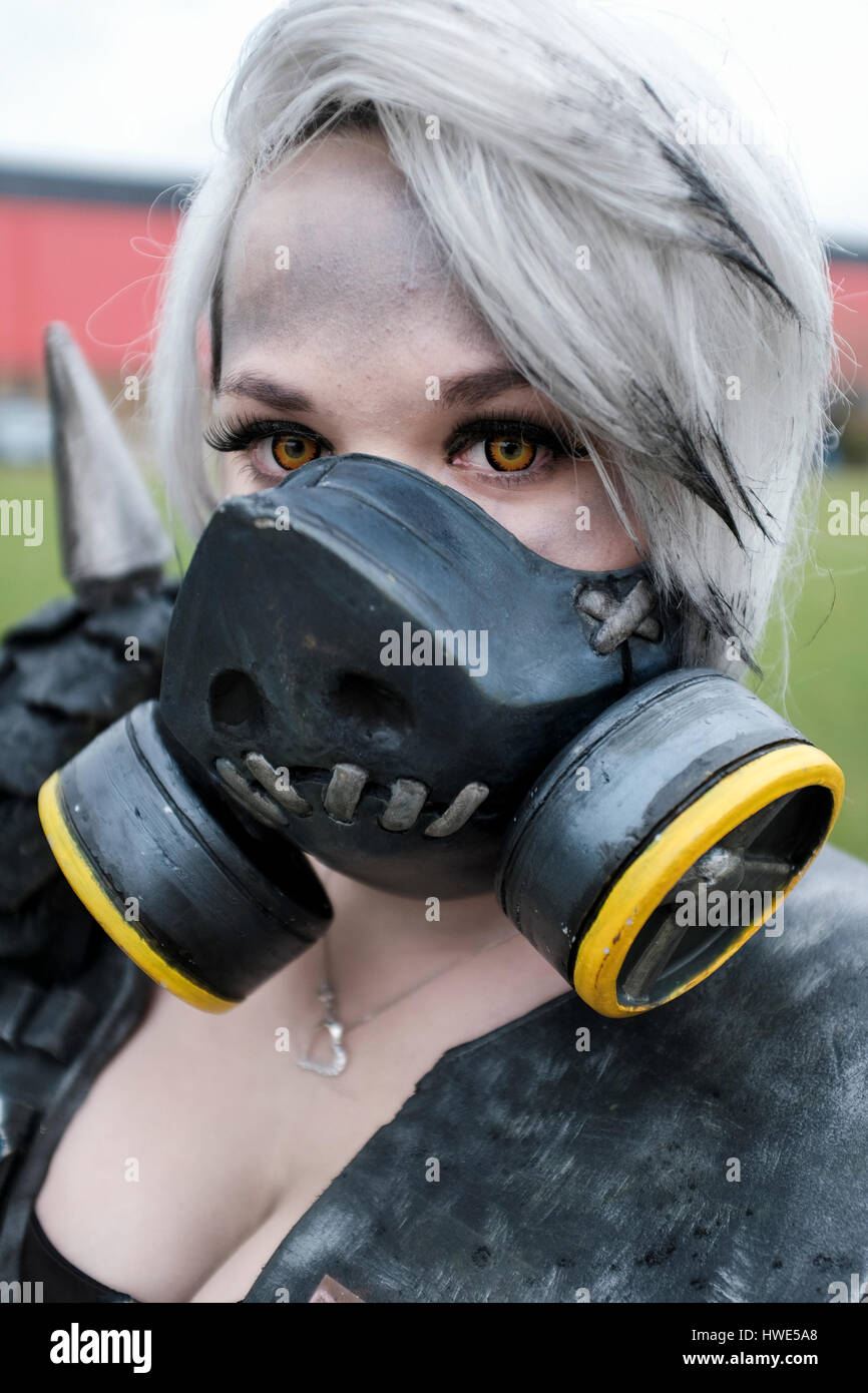 Weibliche Cosplay Fan Teilnahme an MCM Comic Con, Birmingham, UK 2017 in Charakter Kostüm. Stockfoto