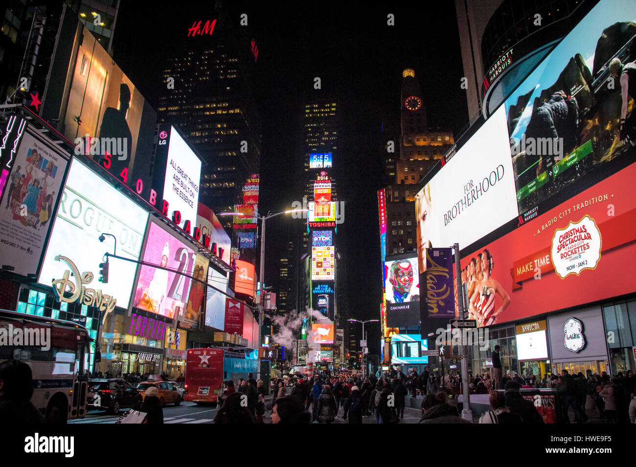 Times Square bei Nacht - New York, USA Stockfoto