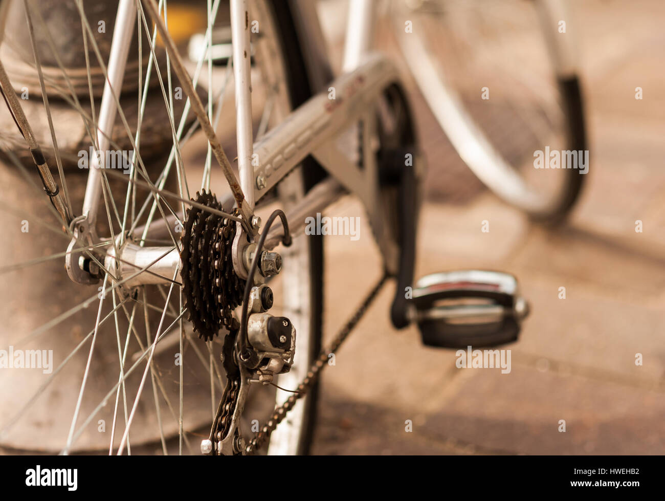 Fahrrad. Selektiven Fokus auf Kette und Getriebe. Hinteren Getriebe und Fahrrad-Kette. Stockfoto
