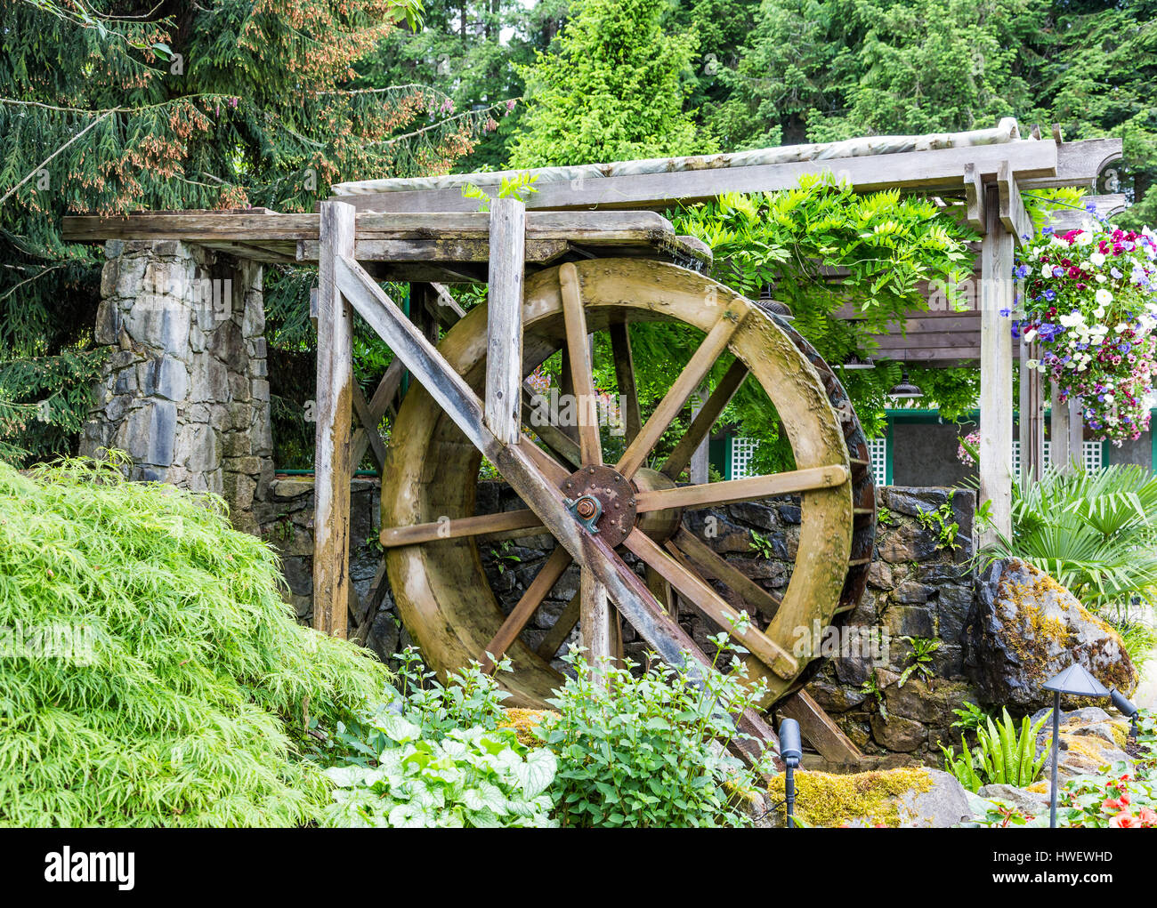 Alten Wasserrad im Stadtpark Stockfoto